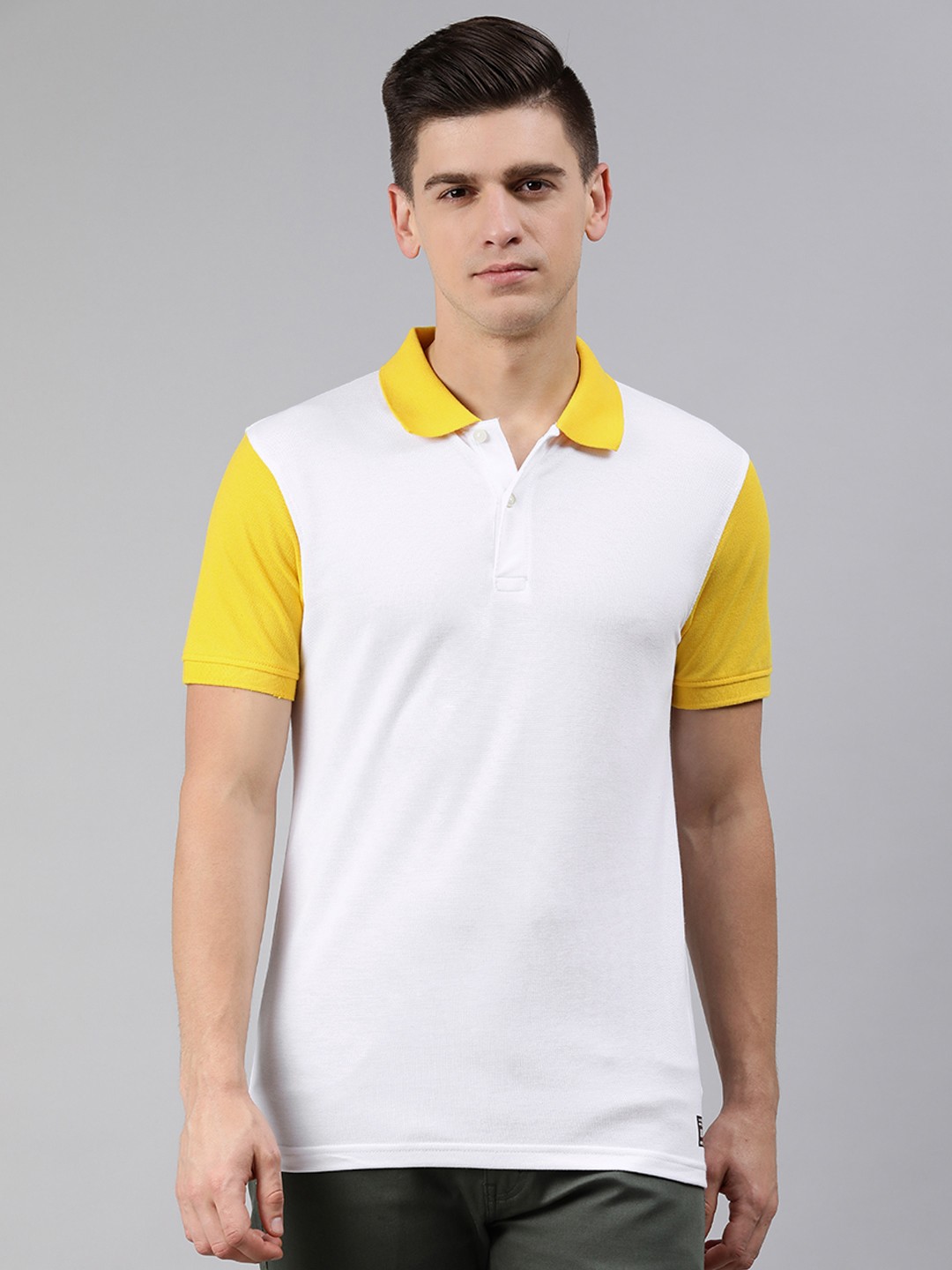 

abof Men White Contrast Polo Collar T-shirt