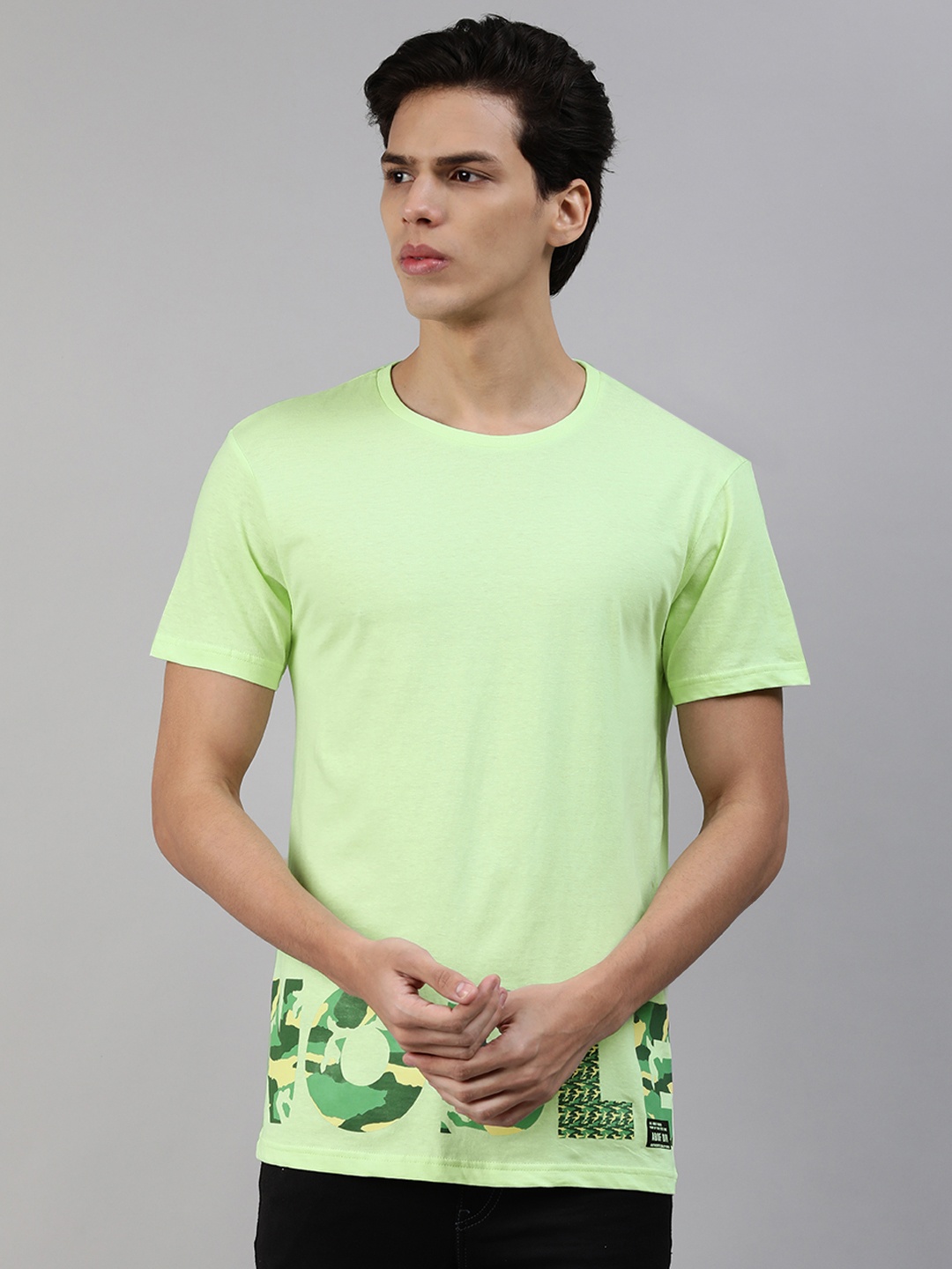 

abof Men Green Typography Printed Pure Cotton T-shirt