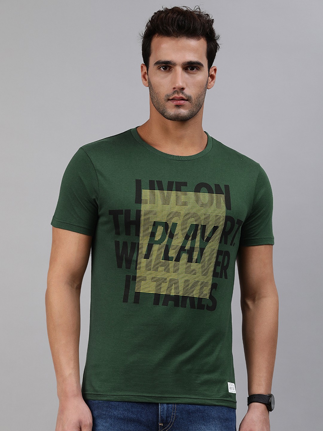 

abof Men Green Typography Printed Round Neck Pure Cotton T-shirt