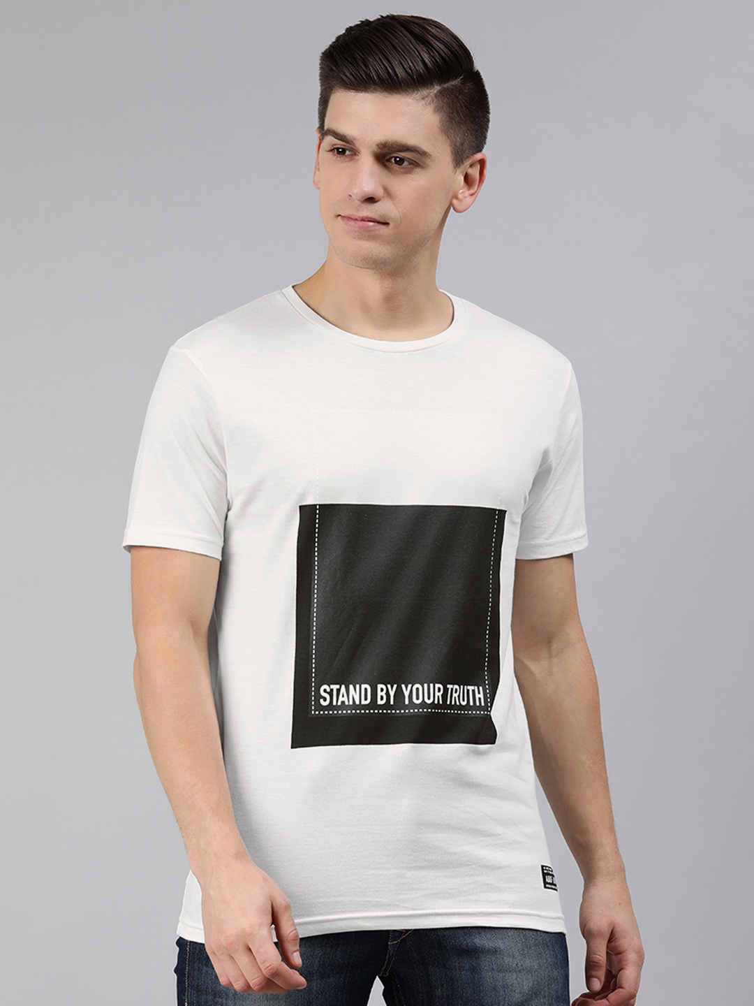 

abof Men White Typography Printed Pure Cotton T-shirt