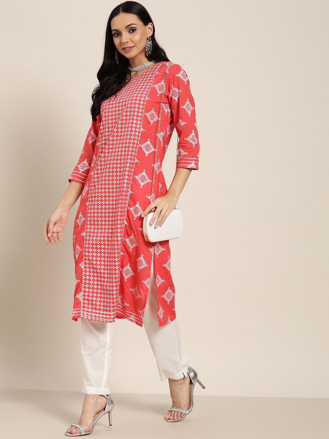 

Sangria Women Coral Pink & White Ethnic Motifs Printed Pure Cotton Kurta, Charcoal