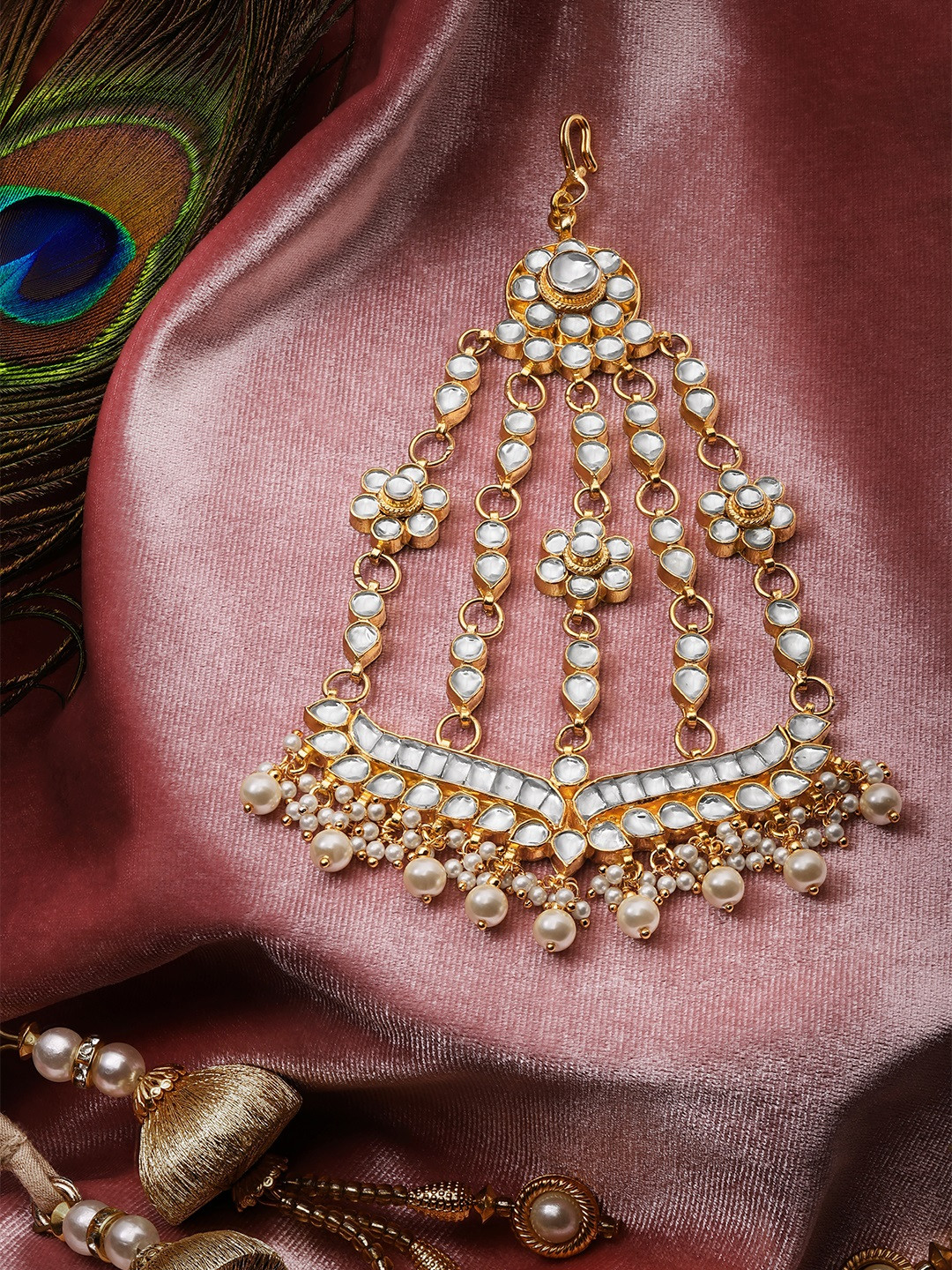 

AccessHer Gold-Plated White Kundan-Studded & Beaded Vilandi Jhumar Passa