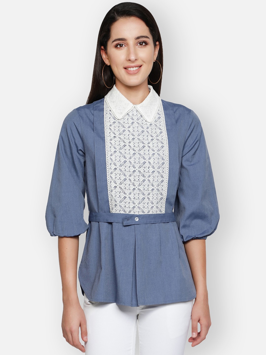 

BLANC9 Blue & White Floral Peter Pan Collar Shirt Style Top