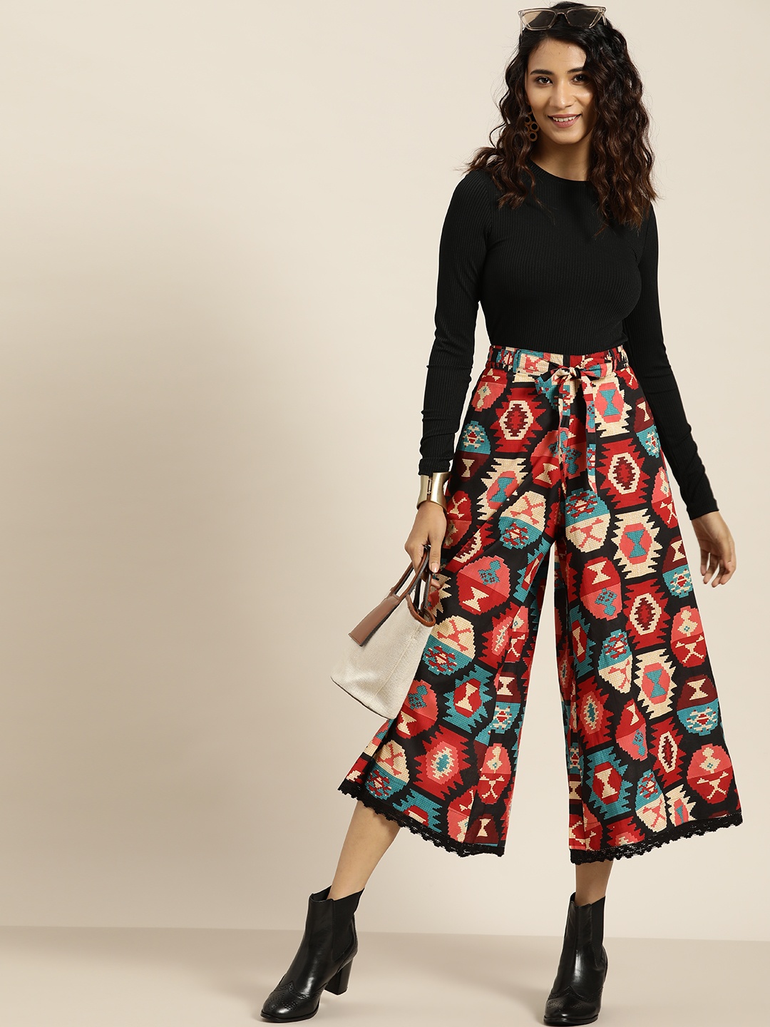 

Sangria Women Red & Blue Printed Pure Cotton Cropped Wide Palazzos
