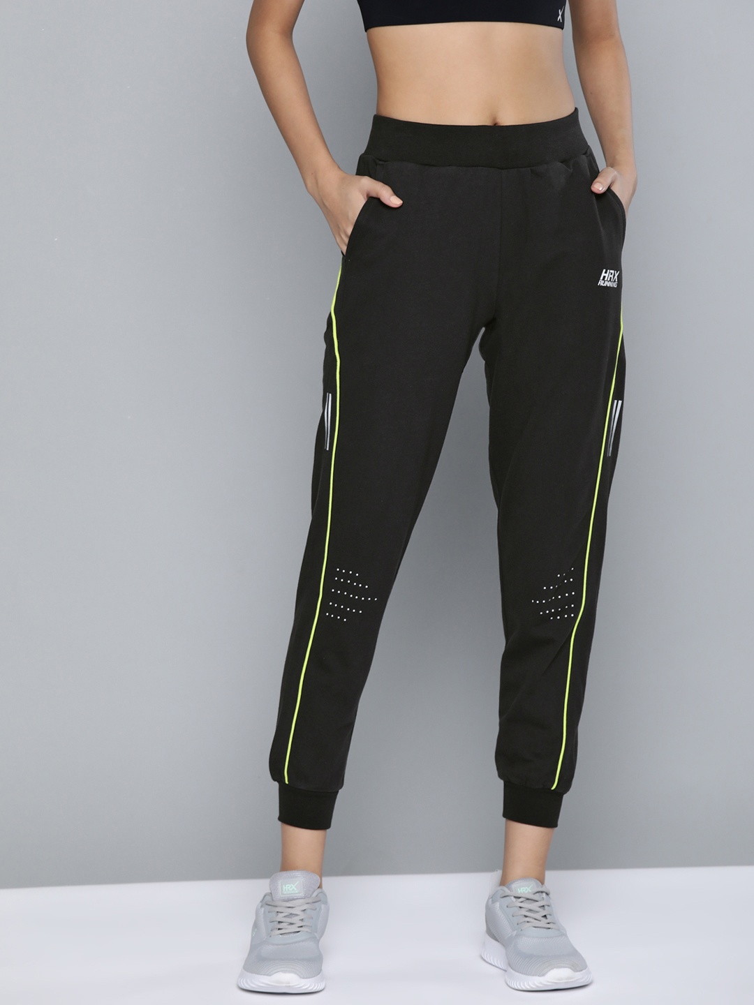 

HRX By Hrithik Roshan Women Jet Black Solid Slim Fit Rapid-Dry Running Joggers