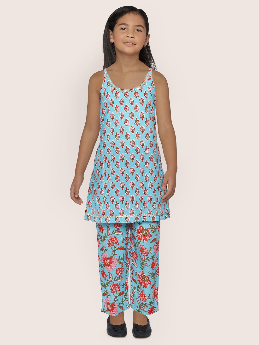 

Sangria Girls Blue & Pink Floral Print Pure Cotton Straight Kurta With Trousers