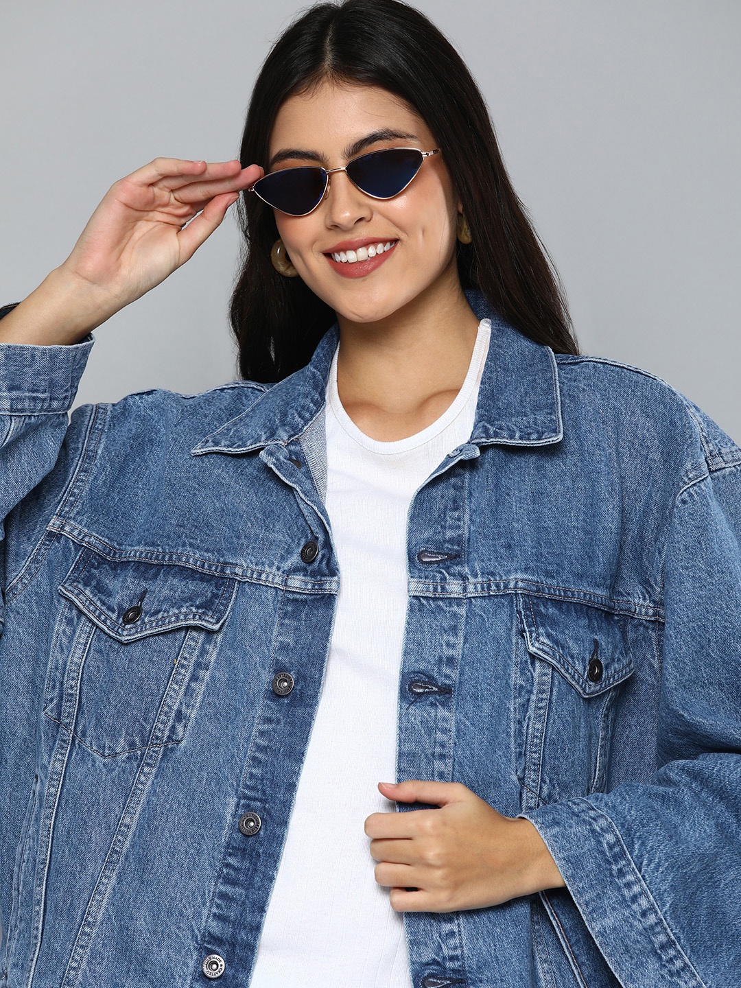

Levis Women Washed Denim Trucker Jacket, Blue
