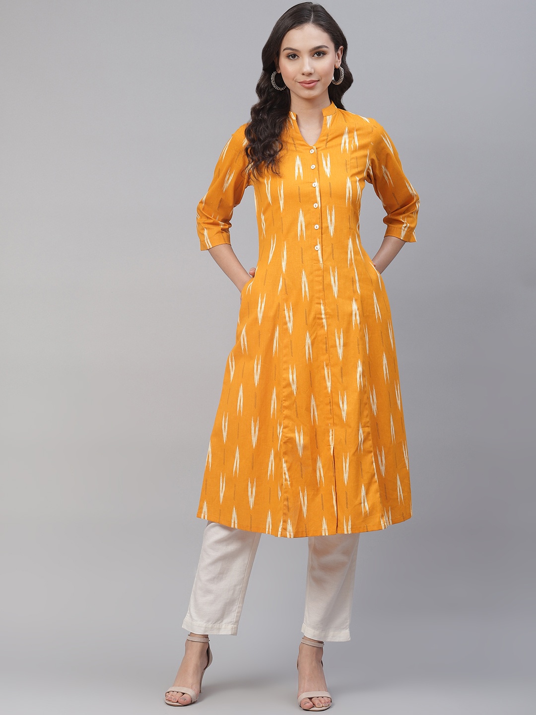 

Ayaany Women Mustard Yellow & White Ethnic Motifs Printed Pure Cotton Kurta