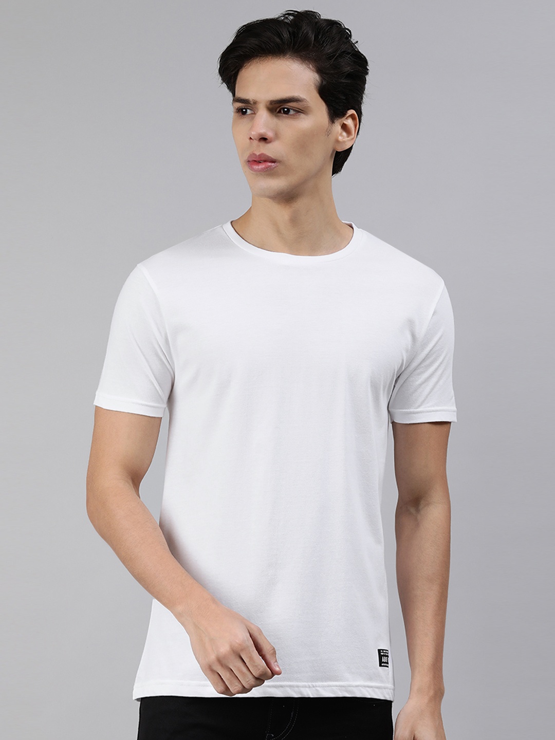 

abof Men White Solid Round Neck Pure Cotton T-shirt