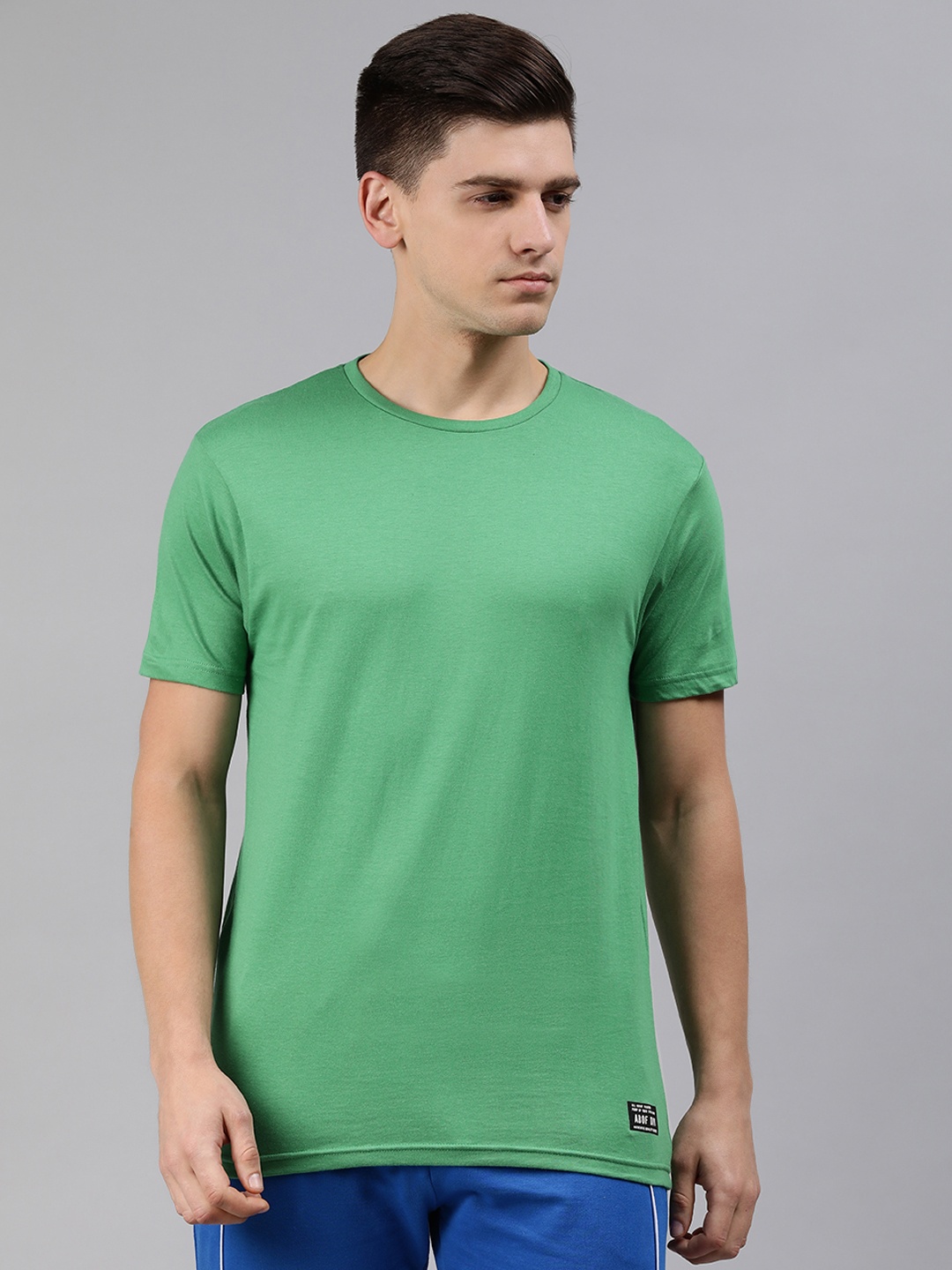 

abof Men Green Solid Pure Cotton T-shirt