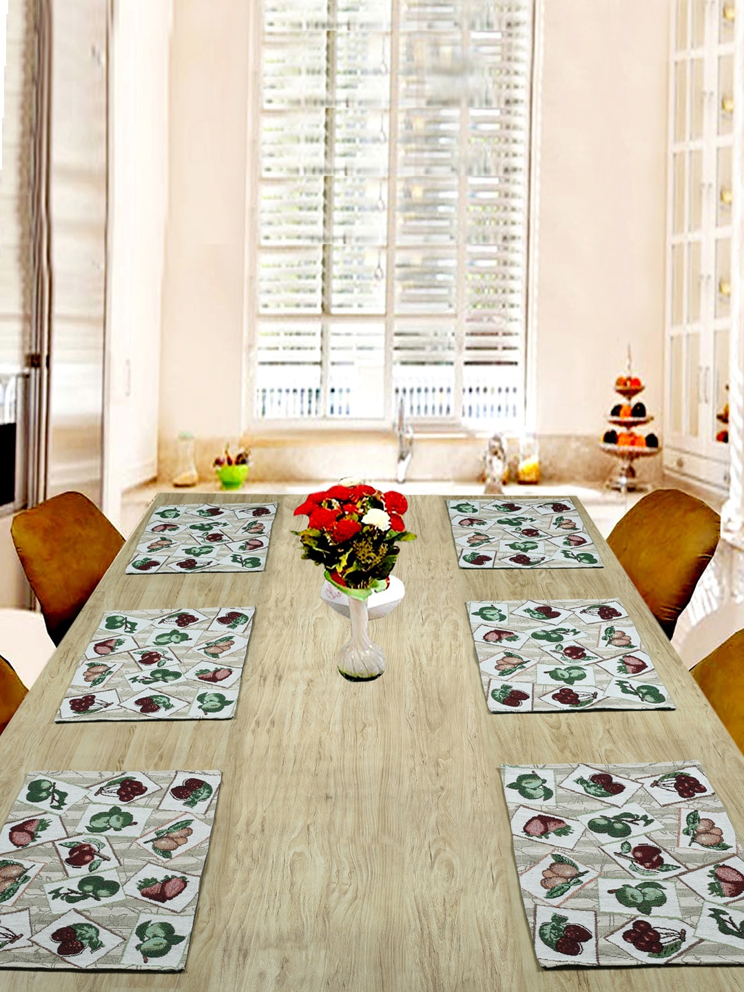 

BELLA TRUE Set Of 6 Beige & Maroon Printed Jacquard Table Placements