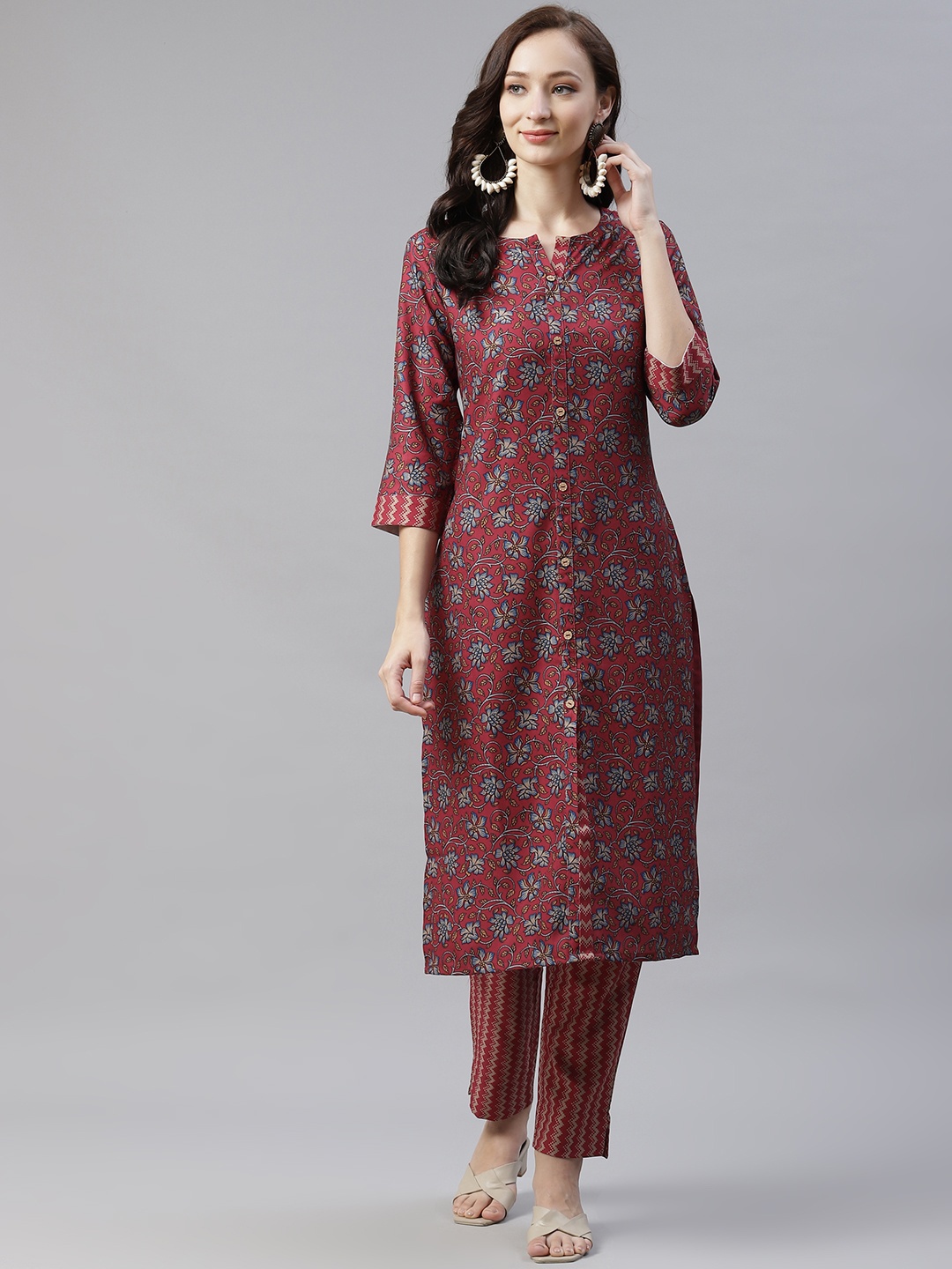 

ZIYAA Women Maroon & Blue Floral Printed Kurta with Trousers