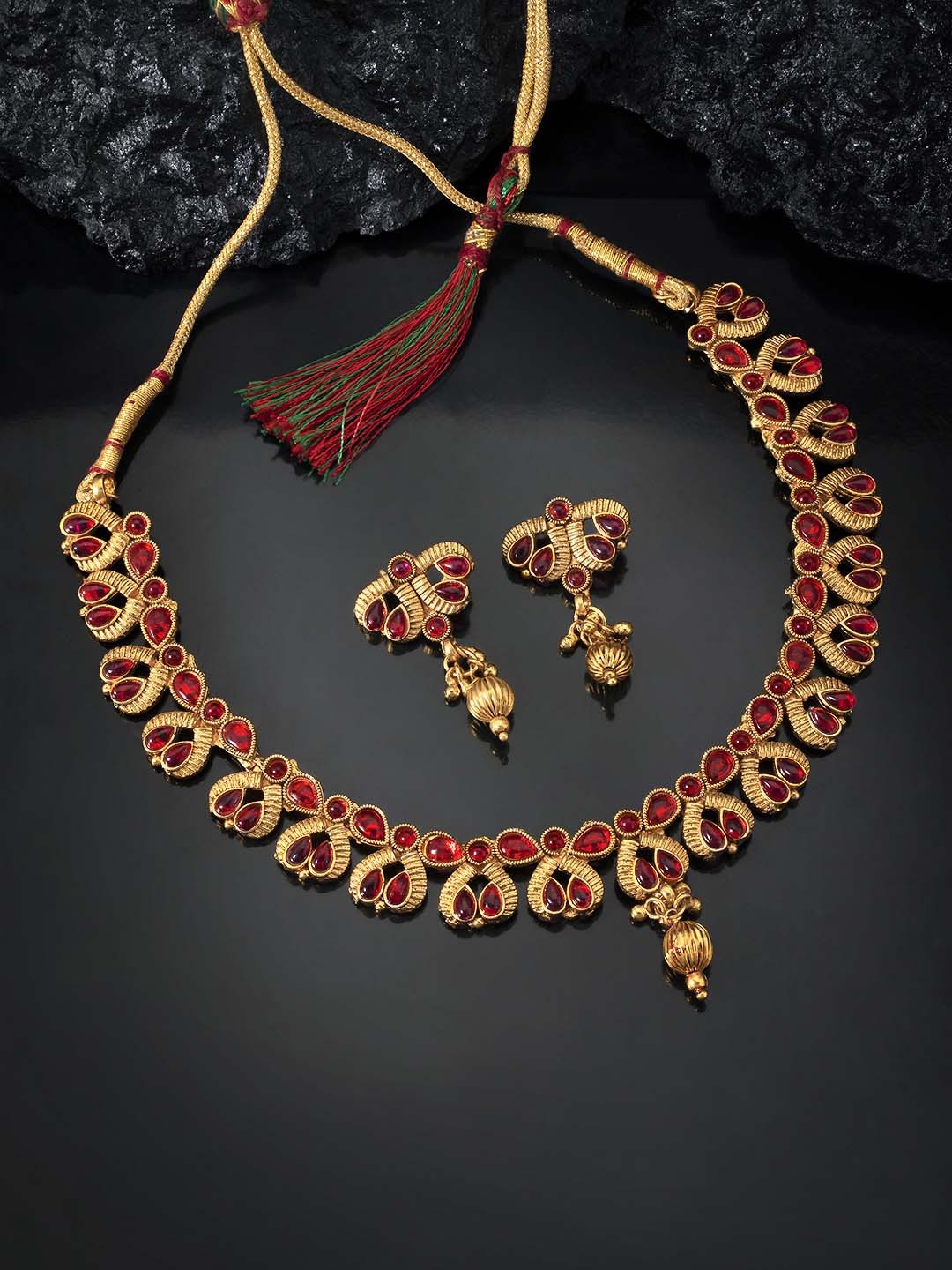 

Peora Red Gold-Plated Studded Traditional Temple Jewellery Set