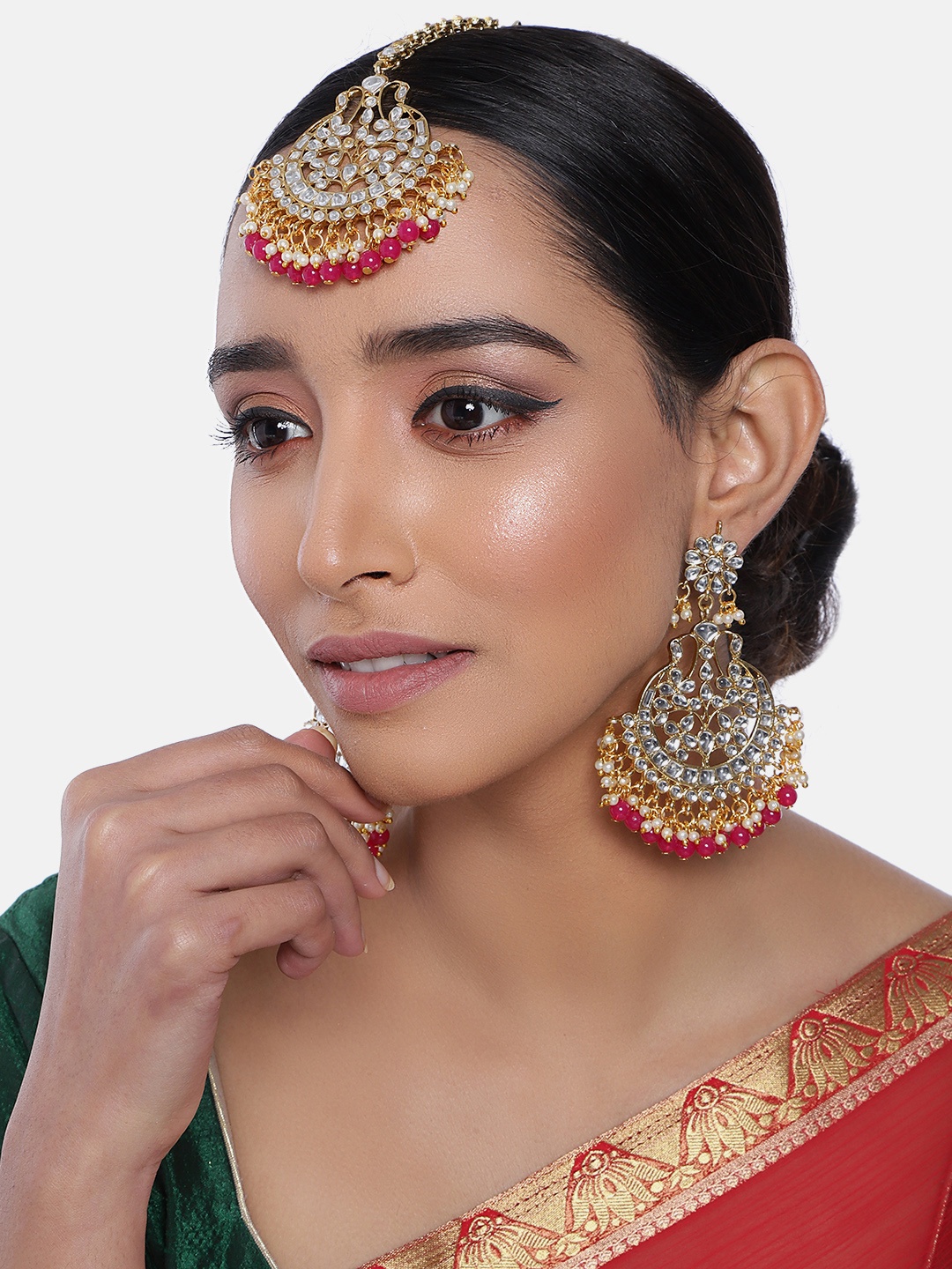 

Peora Gold-Plated & Magenta Kundan Studded Jewellery Set