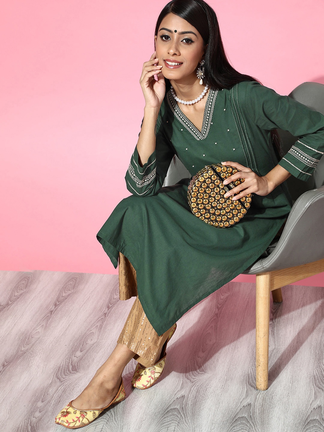 

Moda Rapido Women Green Ethnic Motifs Embroidered Pure Cotton Kurta