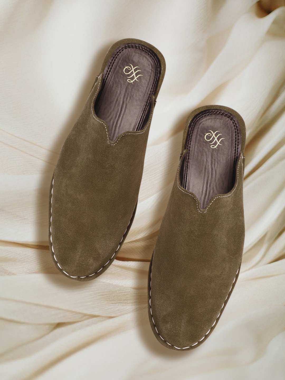 

House of Pataudi Men Olive Green Handcrafted Leather Mules