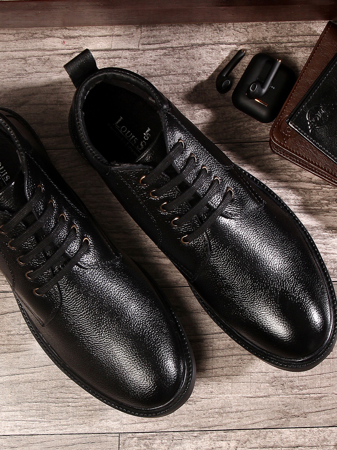 

LOUIS STITCH Men Black Solid Handcrafted Italian Leather Mid-Top Flat Boots