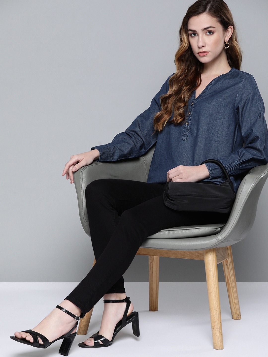 

Chemistry Women Navy Blue Cotton Solid Indigo Denim Top