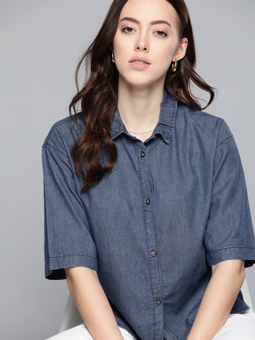 

Chemistry Women Navy Blue Solid Casual Boxy Cropped Denim Shirt