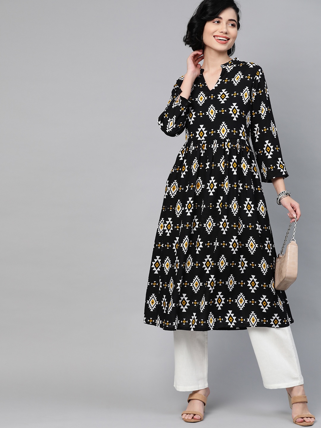 

HERE&NOW Women Black & White Ethnic Motifs Printed Kurta