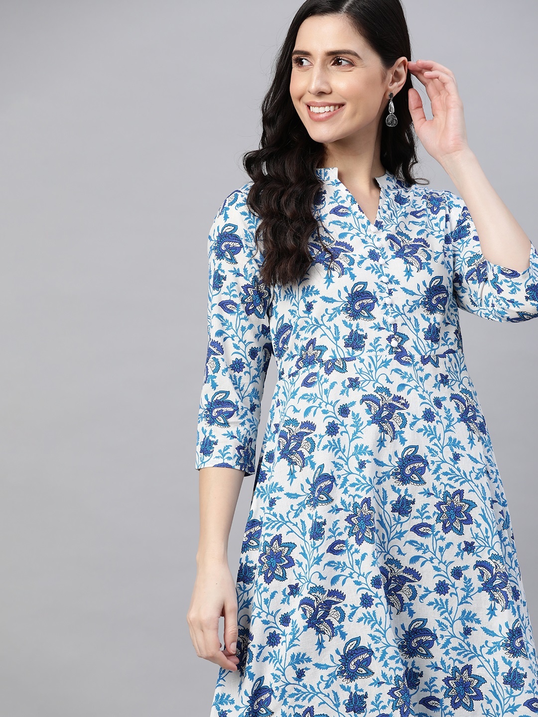 

HERE&NOW Women Off White & Blue Pure Cotton Floral Print A-Line Kurta