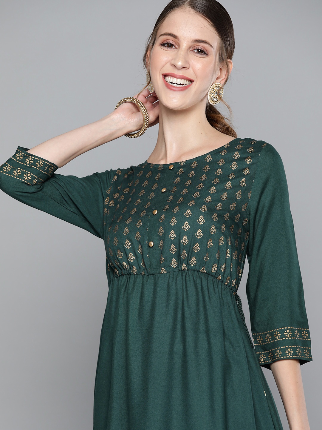 

HERE&NOW Women Green & Golden Ethnic Motifs Yoke Design Kurta