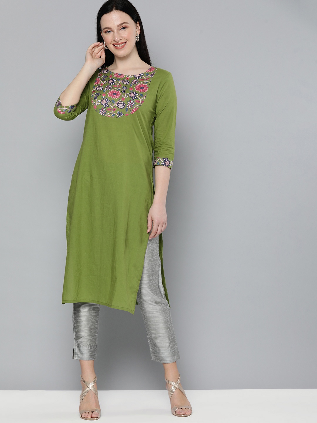 

HERE&NOW Women Green Floral Yoke Design Kurta