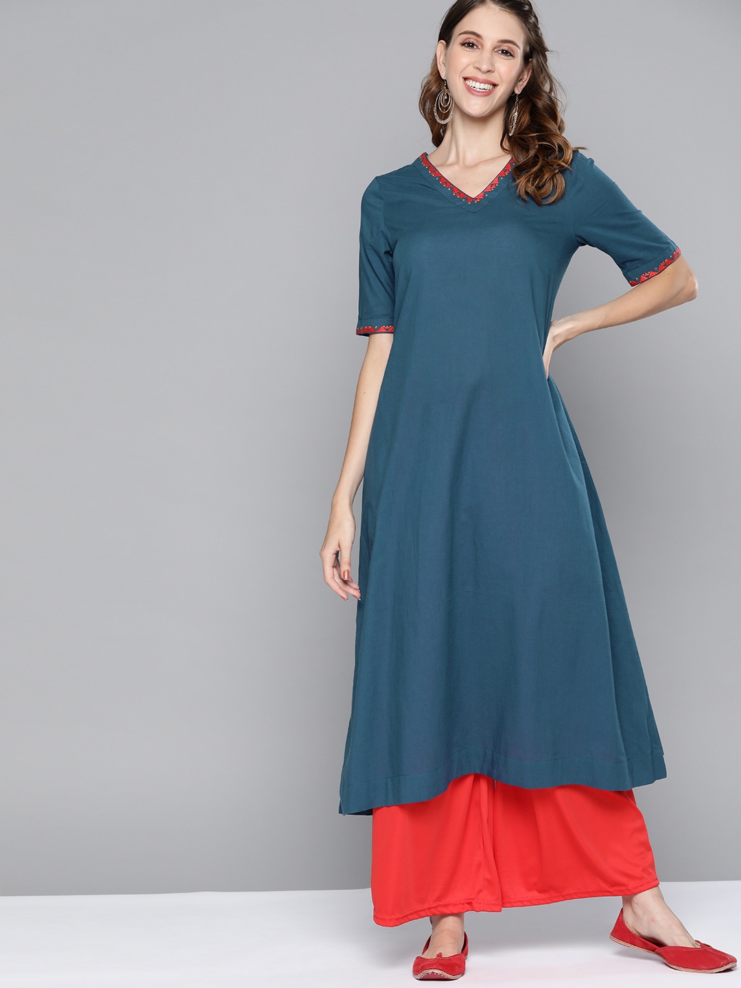 

HERE&NOW Women Teal Blue Pure Cotton Thread Work Kurta