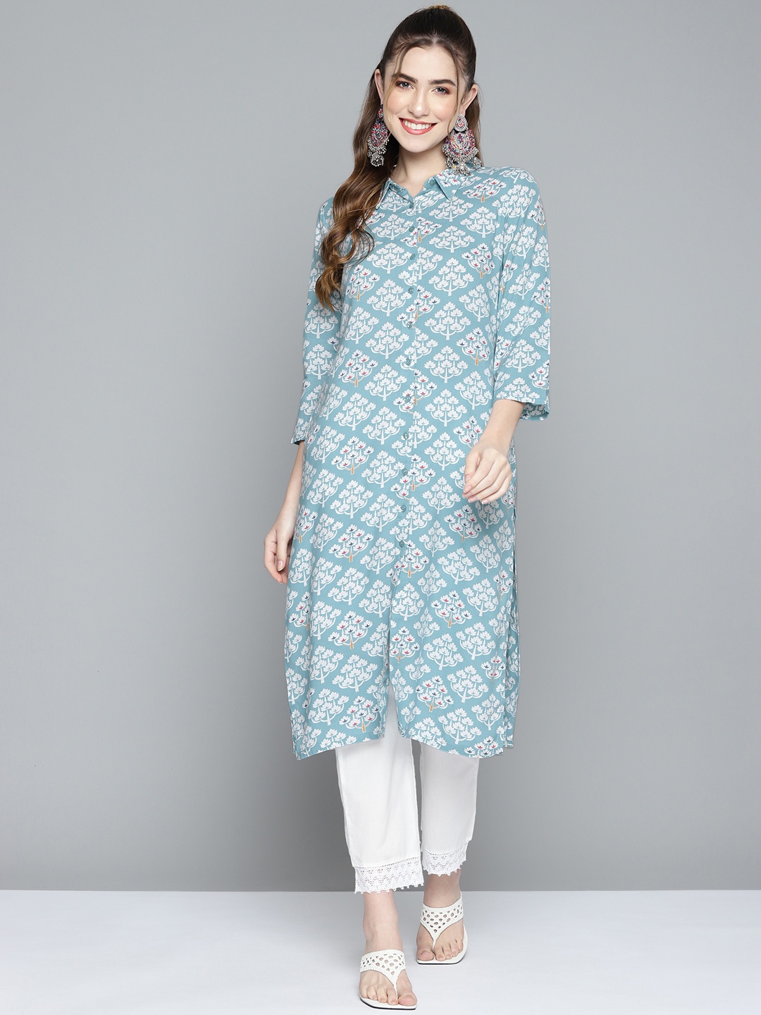 

HERE&NOW Women Blue & White Ethnic Motifs Printed Kurta