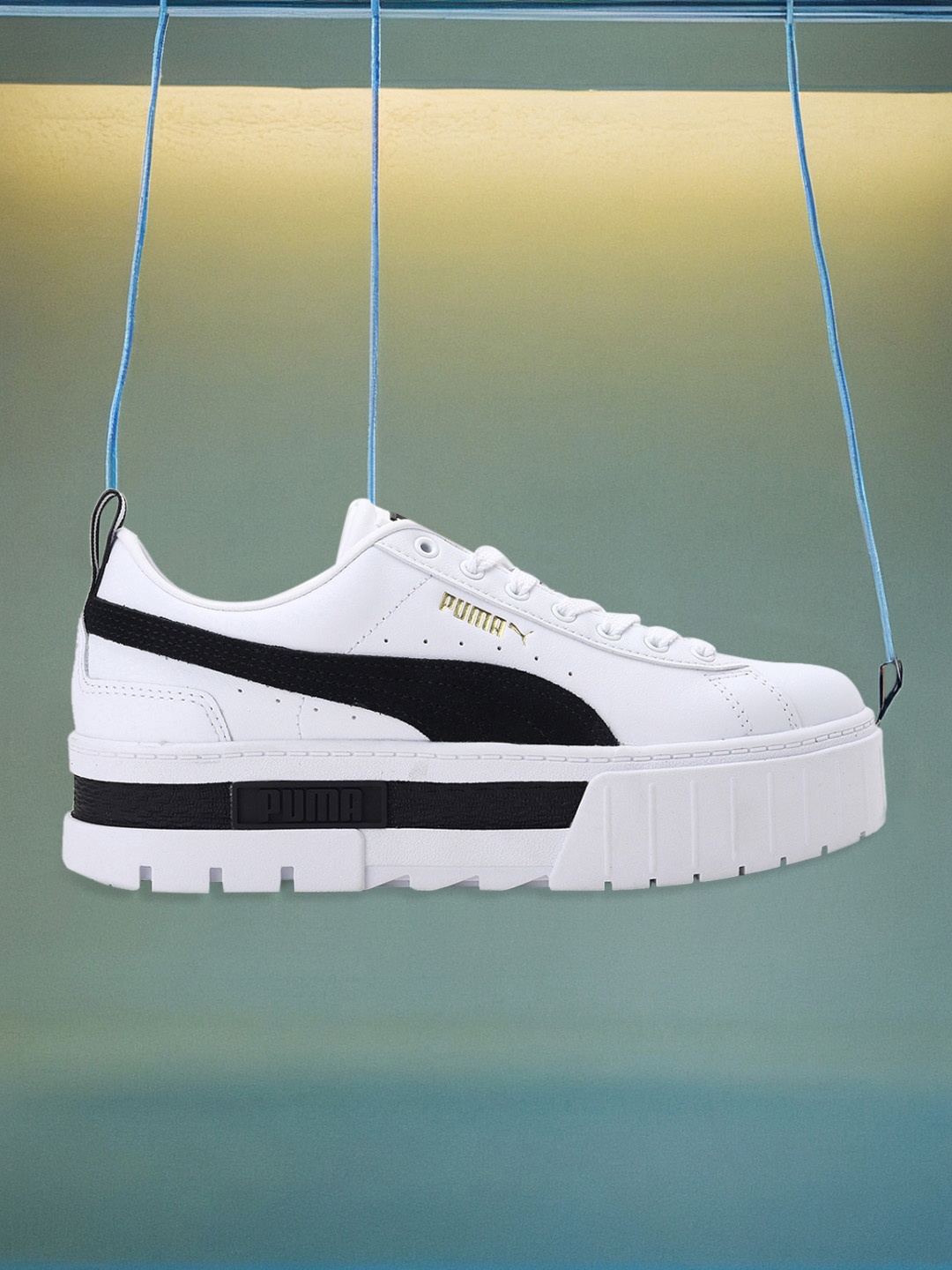 

Puma Women White Leather Sneakers