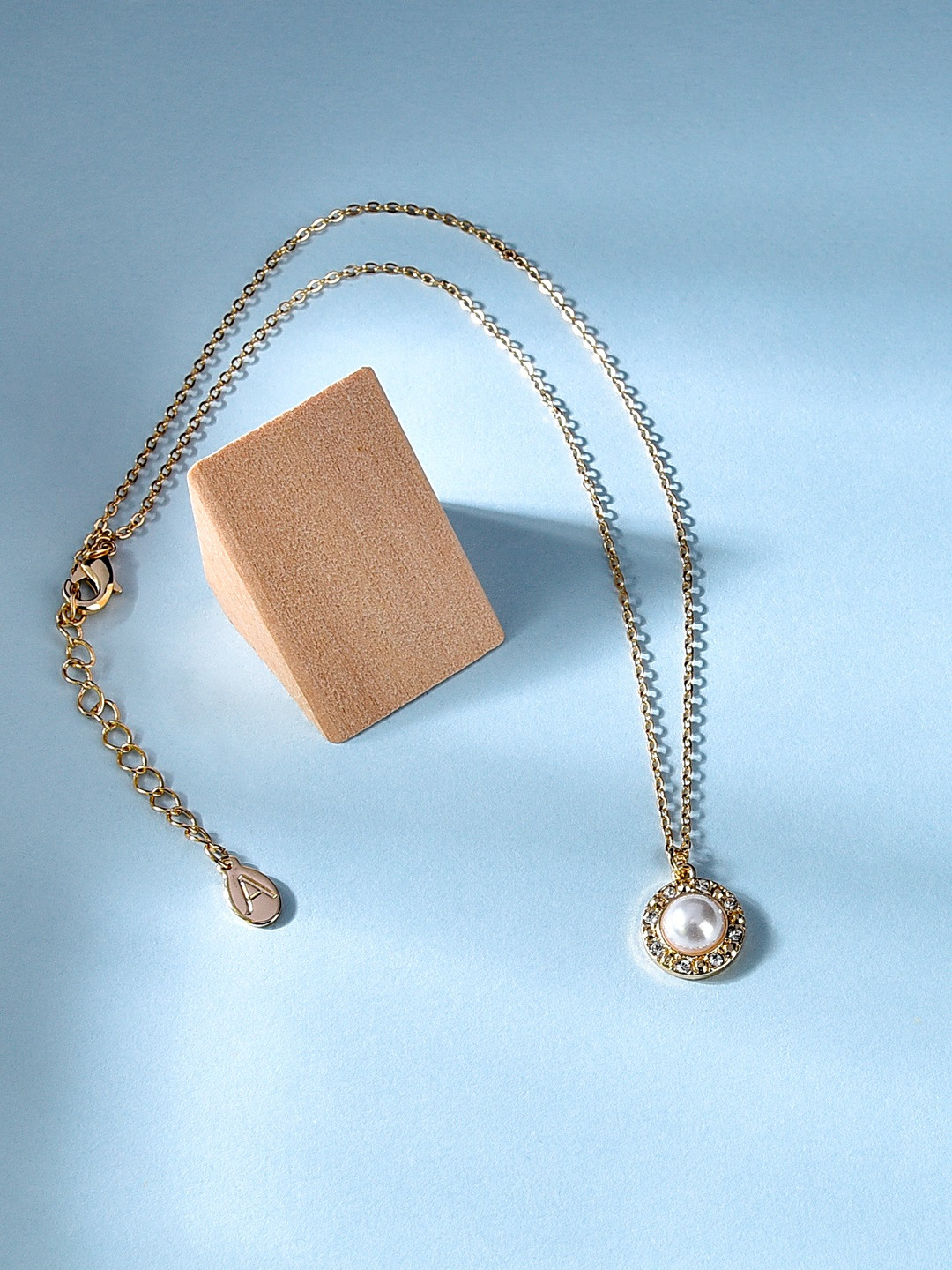

Accessorize London Gold-Plated Pearl Studded Pendant Necklace