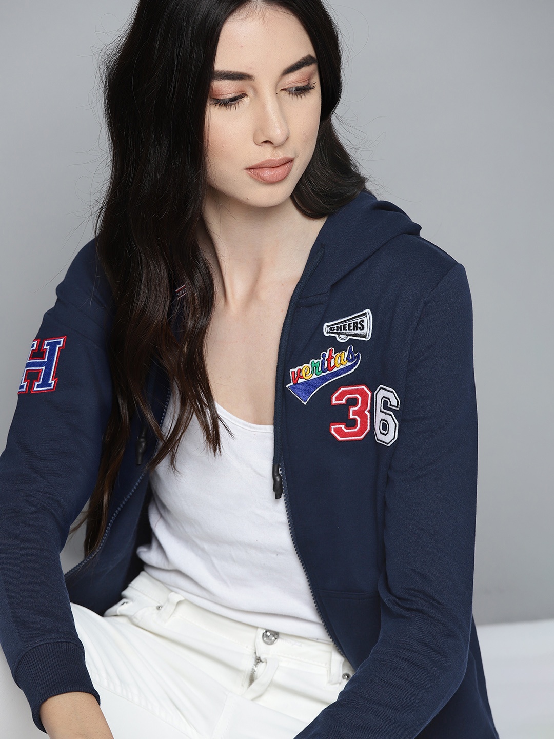 

Harvard Women Navy Blue Solid Hooded Sweatshirt With Applique Detail