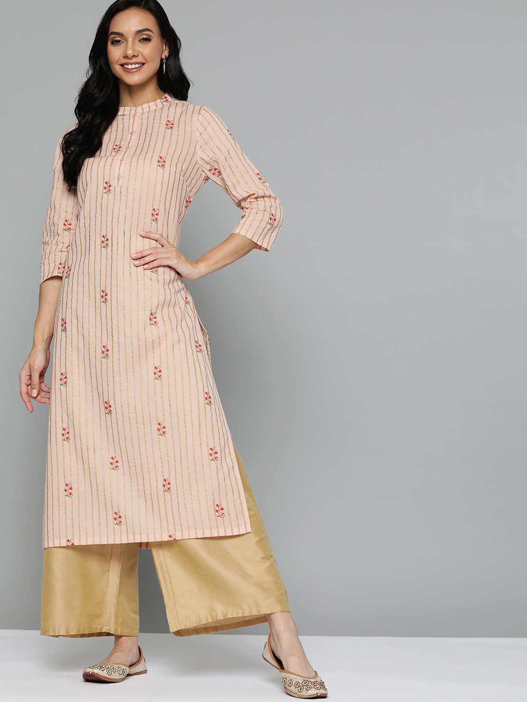 

HERE&NOW Women Peach-Coloured & Golden Striped Pure Cotton Straight Kurta