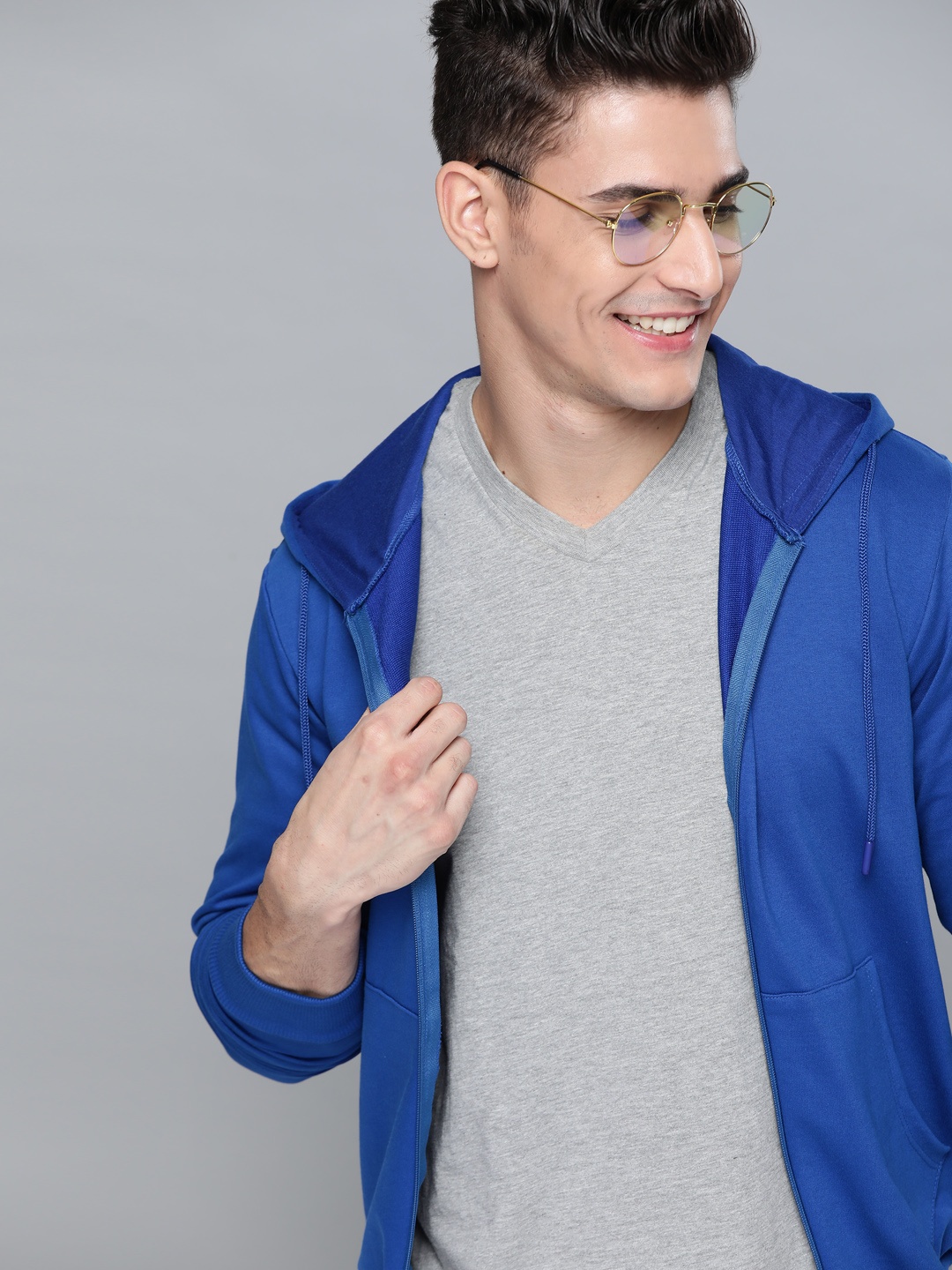 

Mast & Harbour Men Blue Hooded Sweatshirt