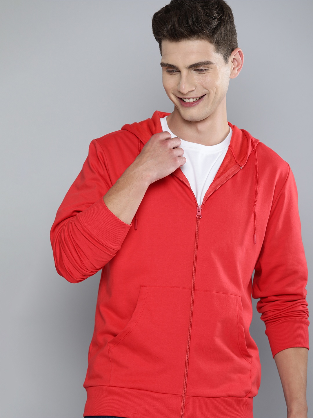 

Mast & Harbour Men Red Solid Hooded Sweatshirt