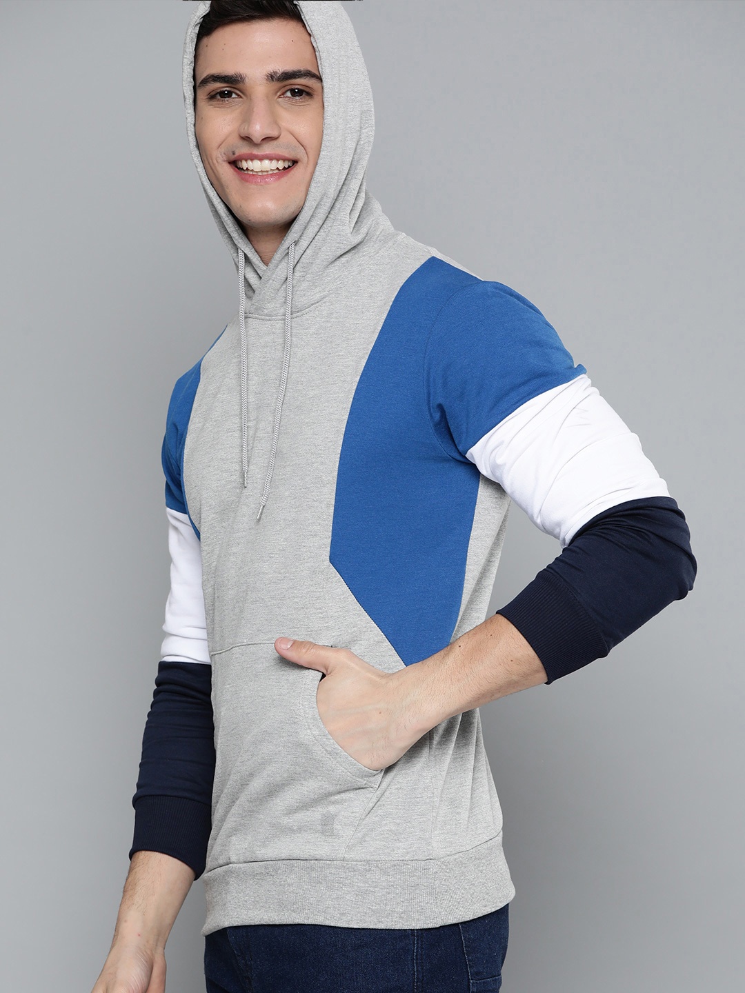 

Mast & Harbour Men Grey Melange & Blue Colourblocked Hooded Sweatshirt