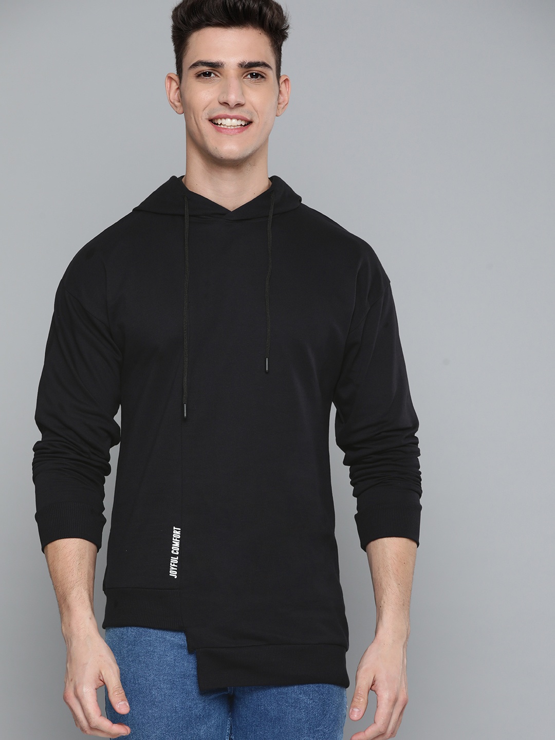 

Mast & Harbour Men Black Solid Asymmetric Hem Hooded Sweatshirt