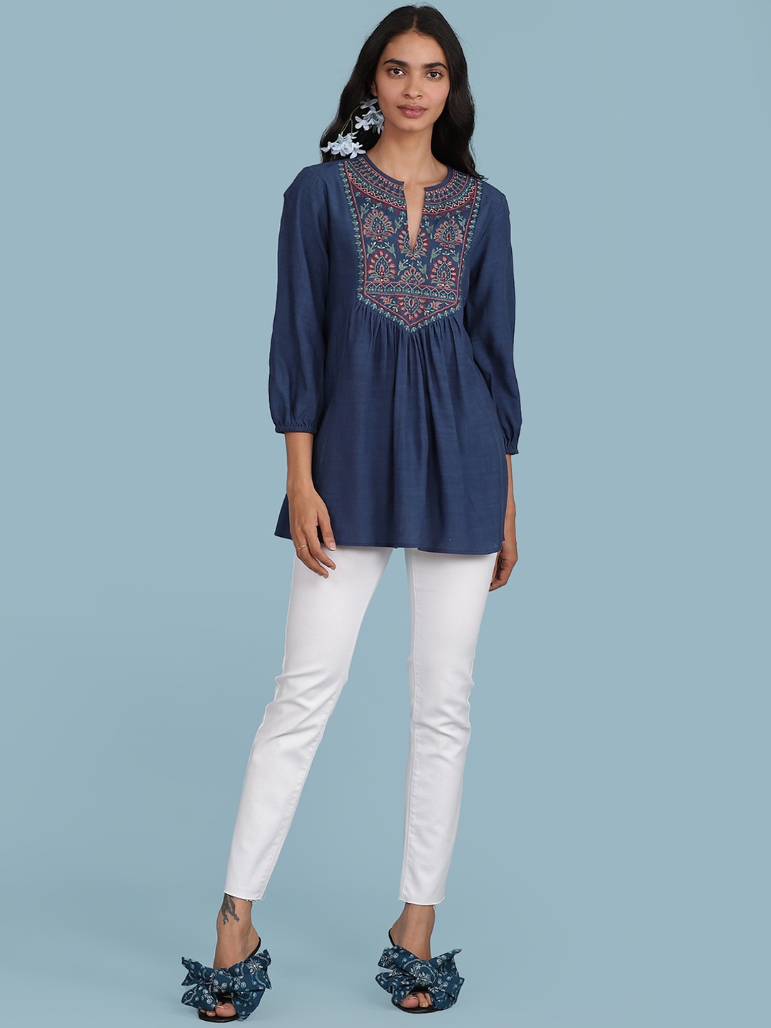 

aarke Ritu Kumar Blue & Red Ethnic Motifs Yoke Design Pleated Kurti