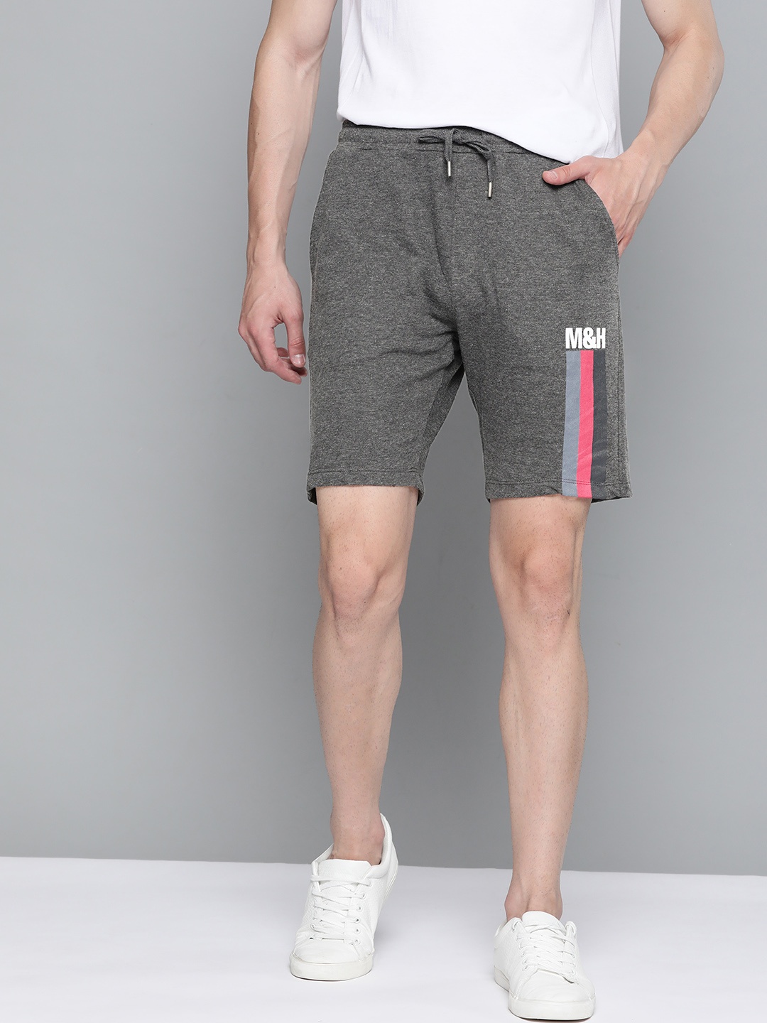 

Mast & Harbour Men Charcoal Grey Solid Regular Shorts