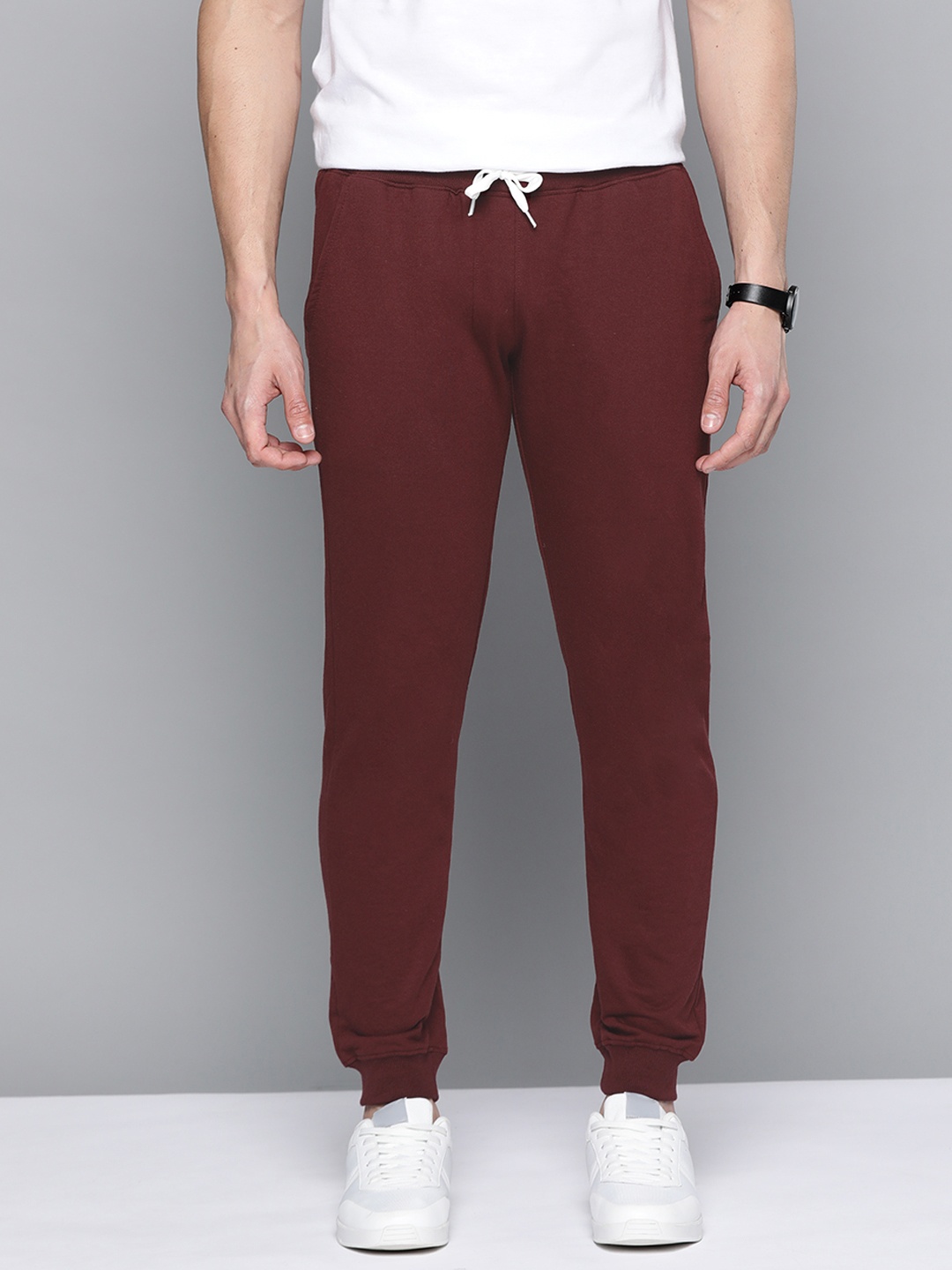 

Mast & Harbour Men Maroon Solid Regular Fit Joggers