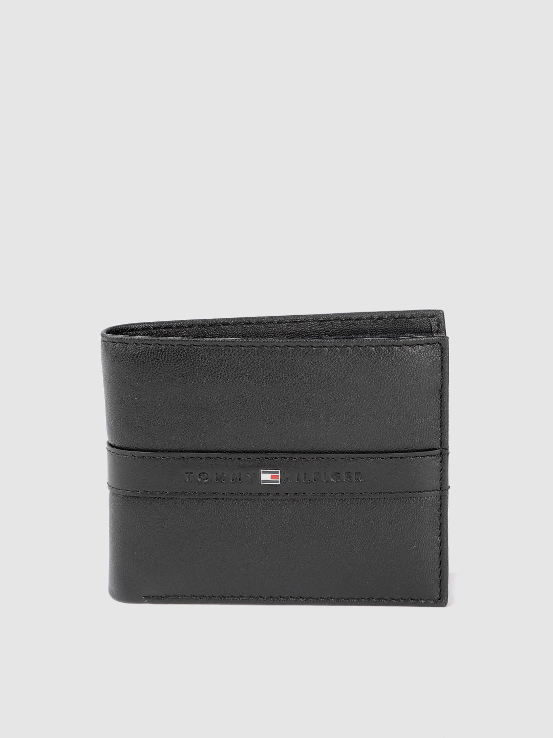

Tommy Hilfiger Men Black Leather Two Fold Wallet