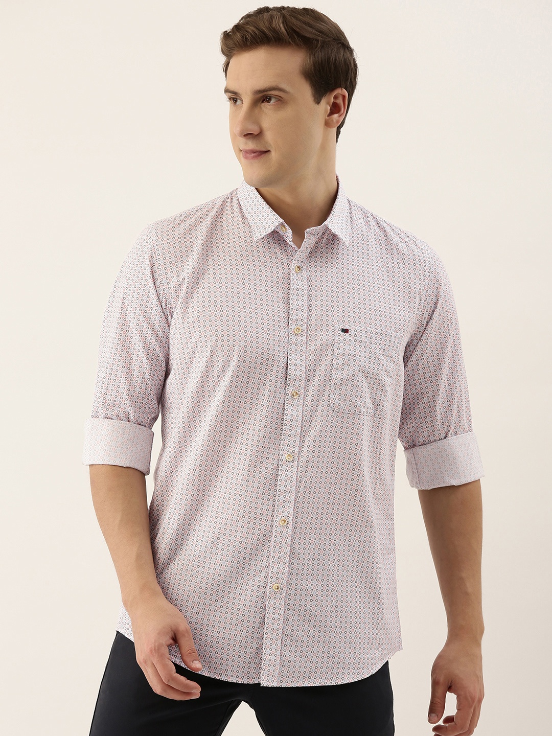 

Peter England Casuals Men White Slim Fit Printed Pure Cotton Casual Shirt