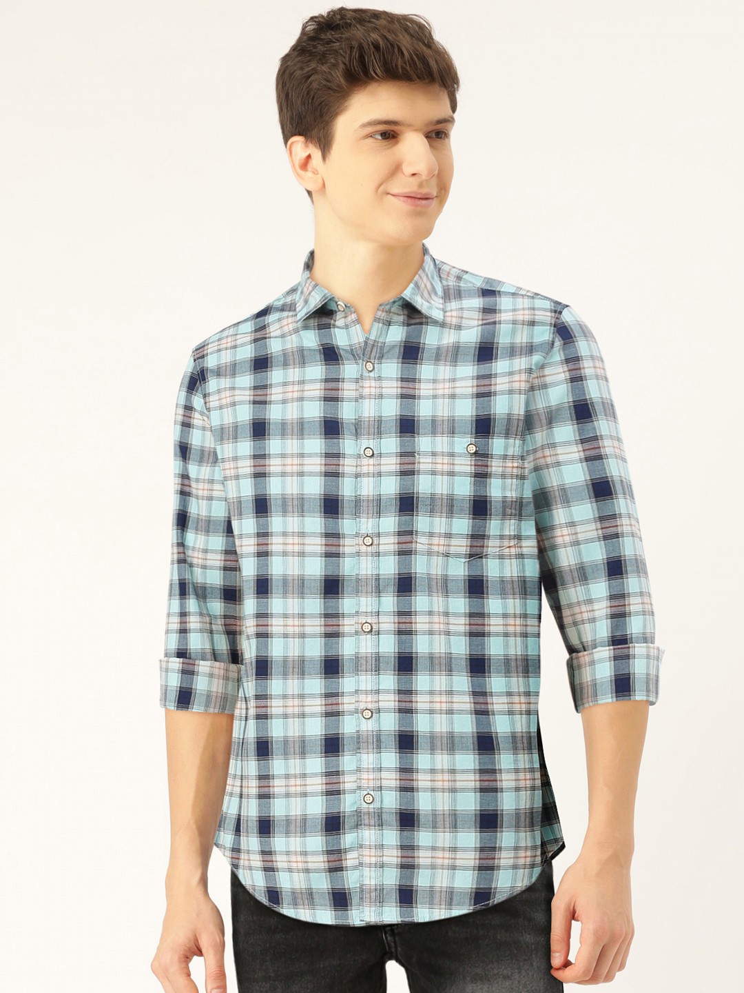 

Peter England Casuals Men Blue Pure Cotton Slim Fit Checked Casual Shirt