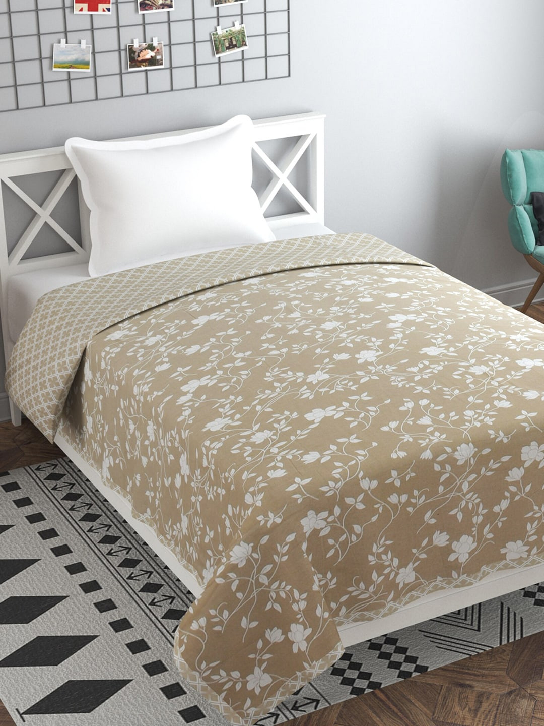 

Florida Beige & White Floral AC Room 120 GSM Single Bed Dohar