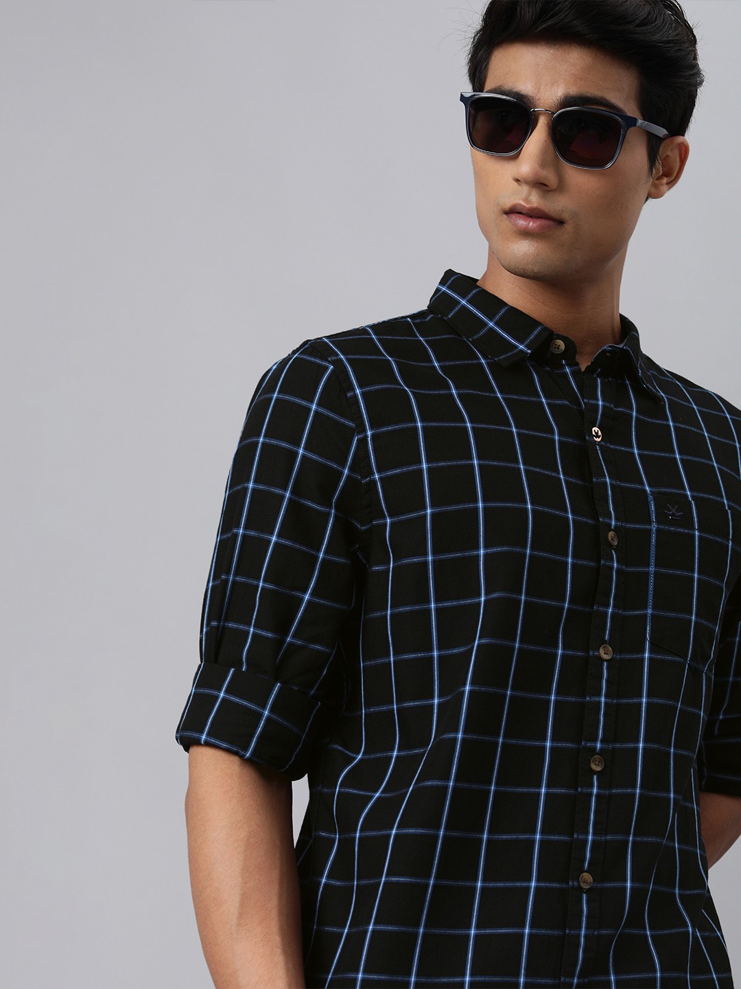 

WROGN Men Black & Blue Slim Fit Windowpane Checks Casual Shirt