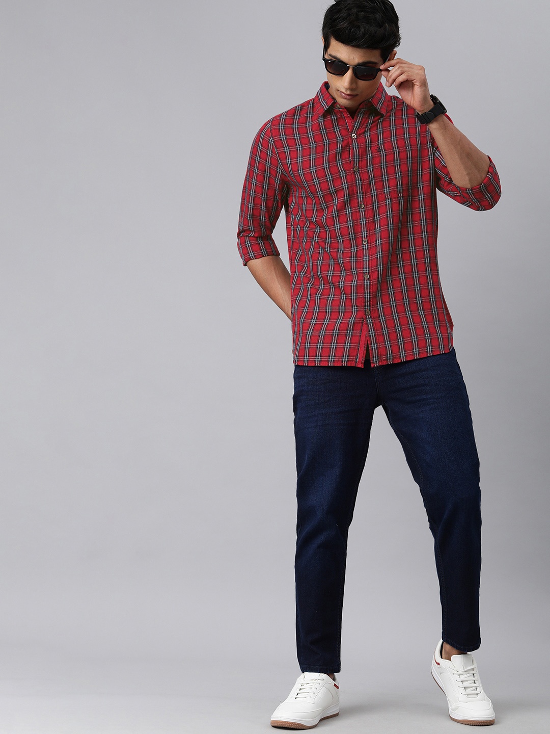 

WROGN Men Red Slim Fit Checked Casual Shirt