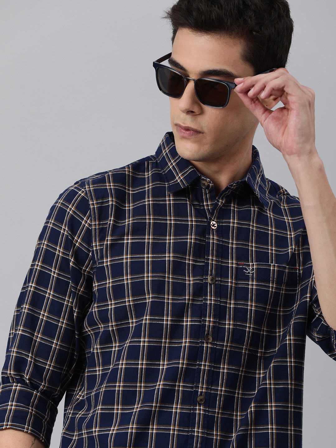 

WROGN Men Navy Blue Pure & Beige Cotton Slim Fit Checked Casual Shirt