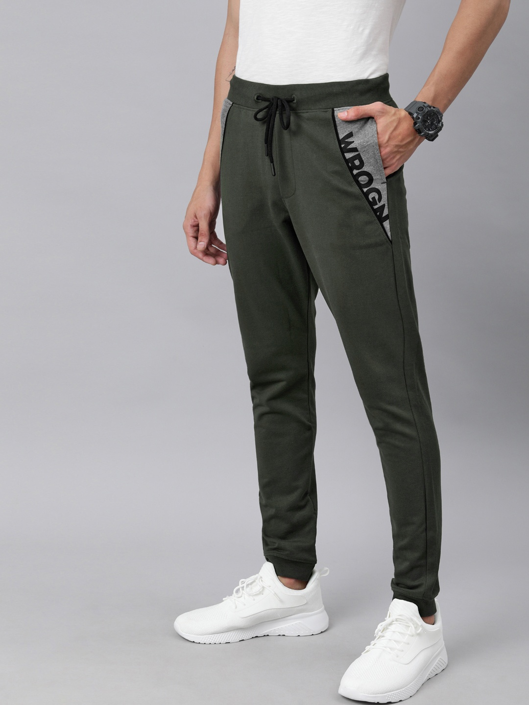 

WROGN Men Olive Green Solid Slim Fit Joggers