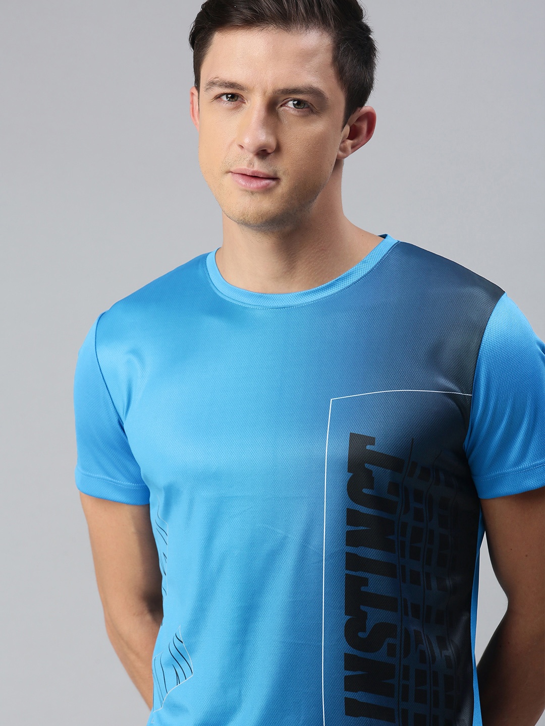 

WROGN ACTIVE Men Blue & Black Typography Printed T-shirt