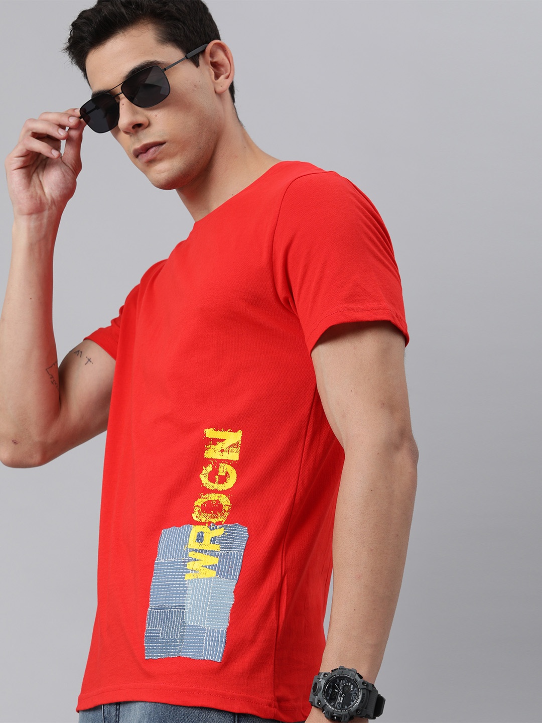 

WROGN Men Red Pure Cotton Brand Logo Slim Fit T-shirt